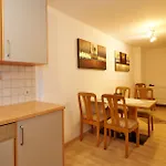 Neue Post Apartament *